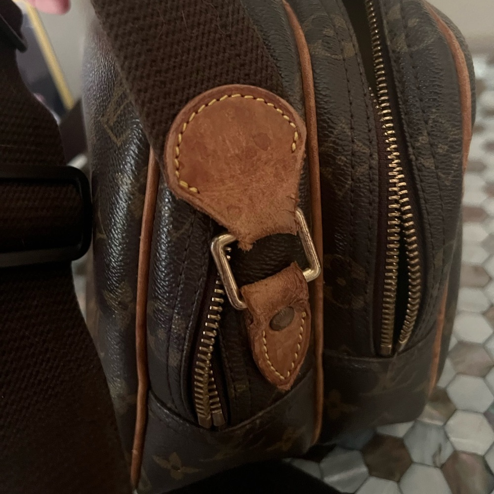 Vintage Louis Vuitton Bag - Picture 6 of 9